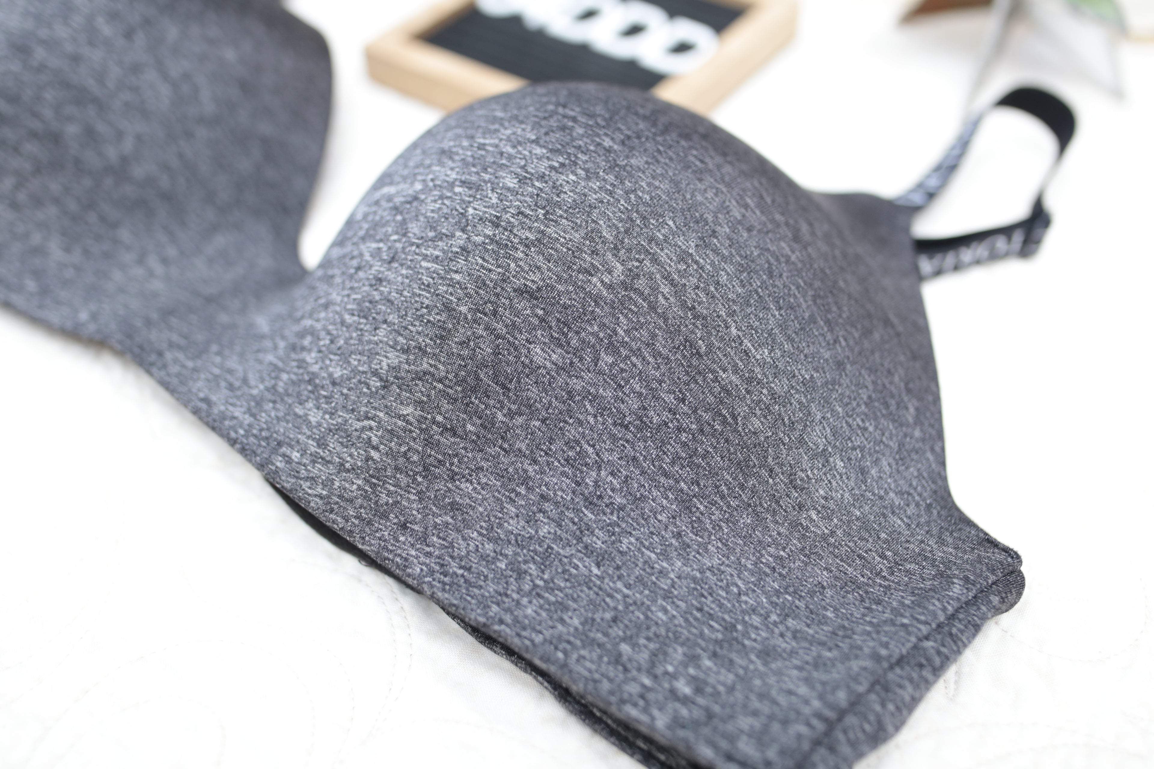 Victoria's Secret 34DDD T-shirt Lightly Lined Wireless Bra Black and Gray