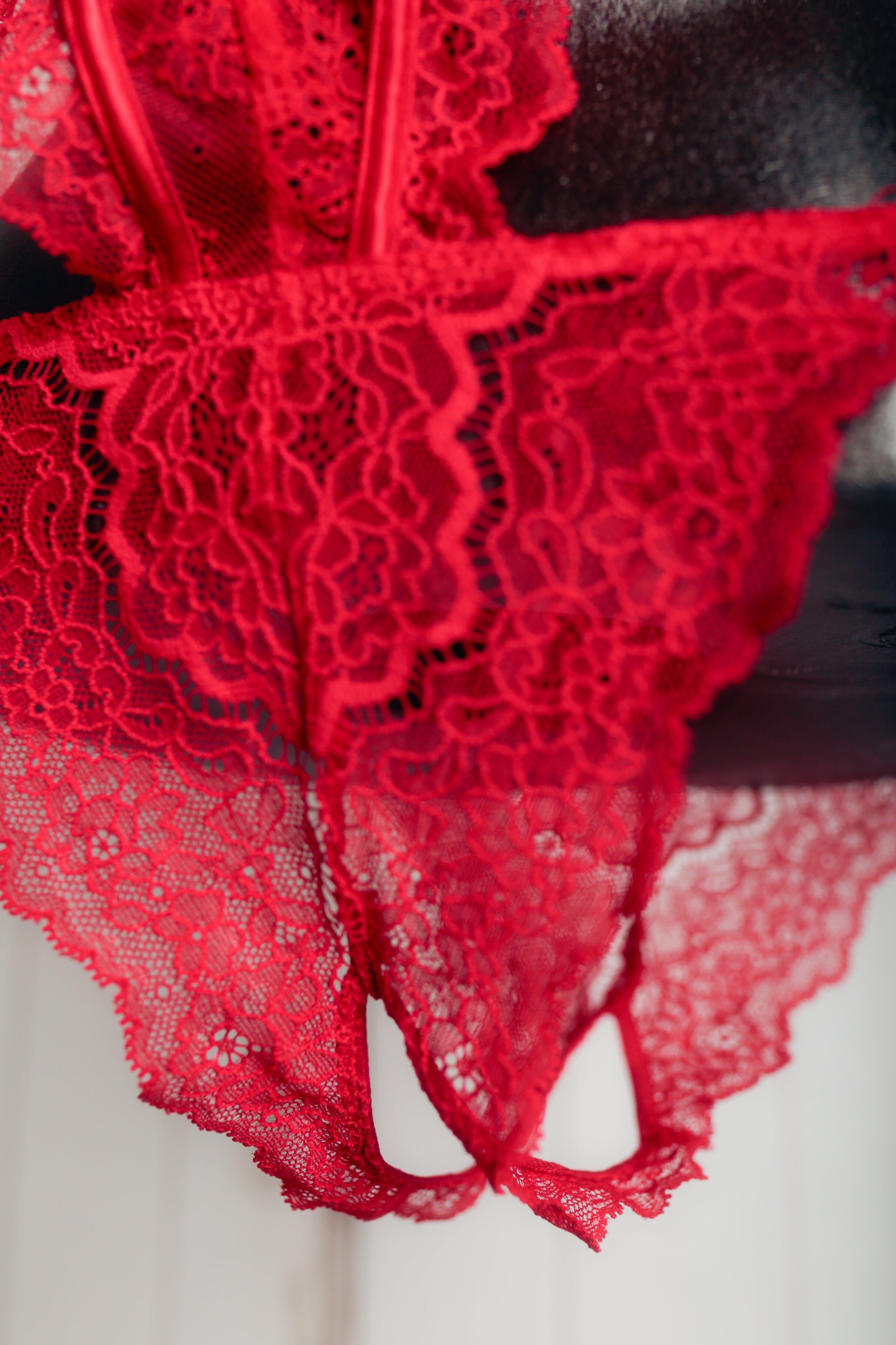 Victoria's Secret Sheer Lace Open-crotch Bodysuit Teddy Lingerie Large Red