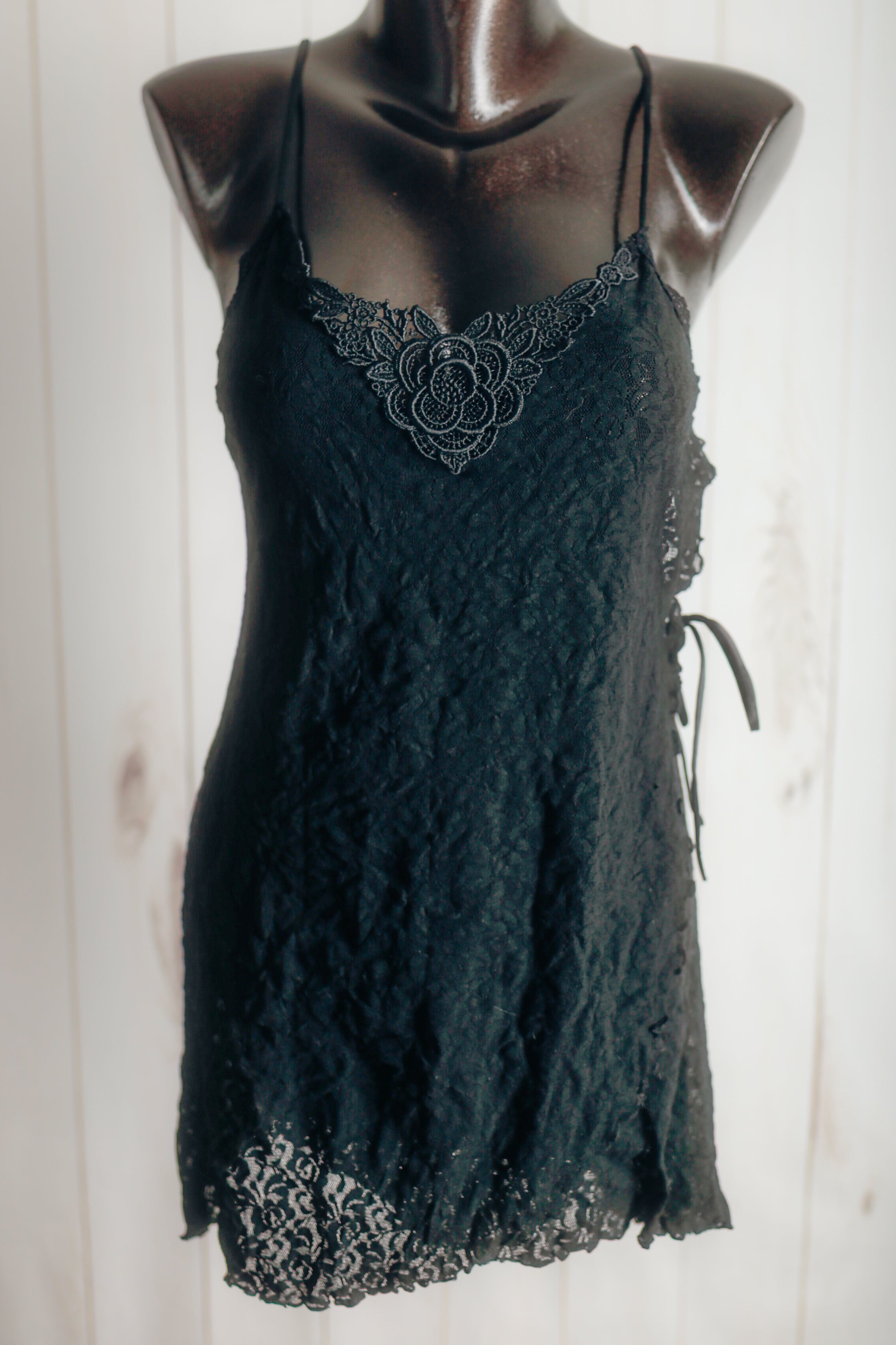 Victoria's Secret Vintage Gold Crown Unlined Lace Chemise Nightgown Lingerie Black