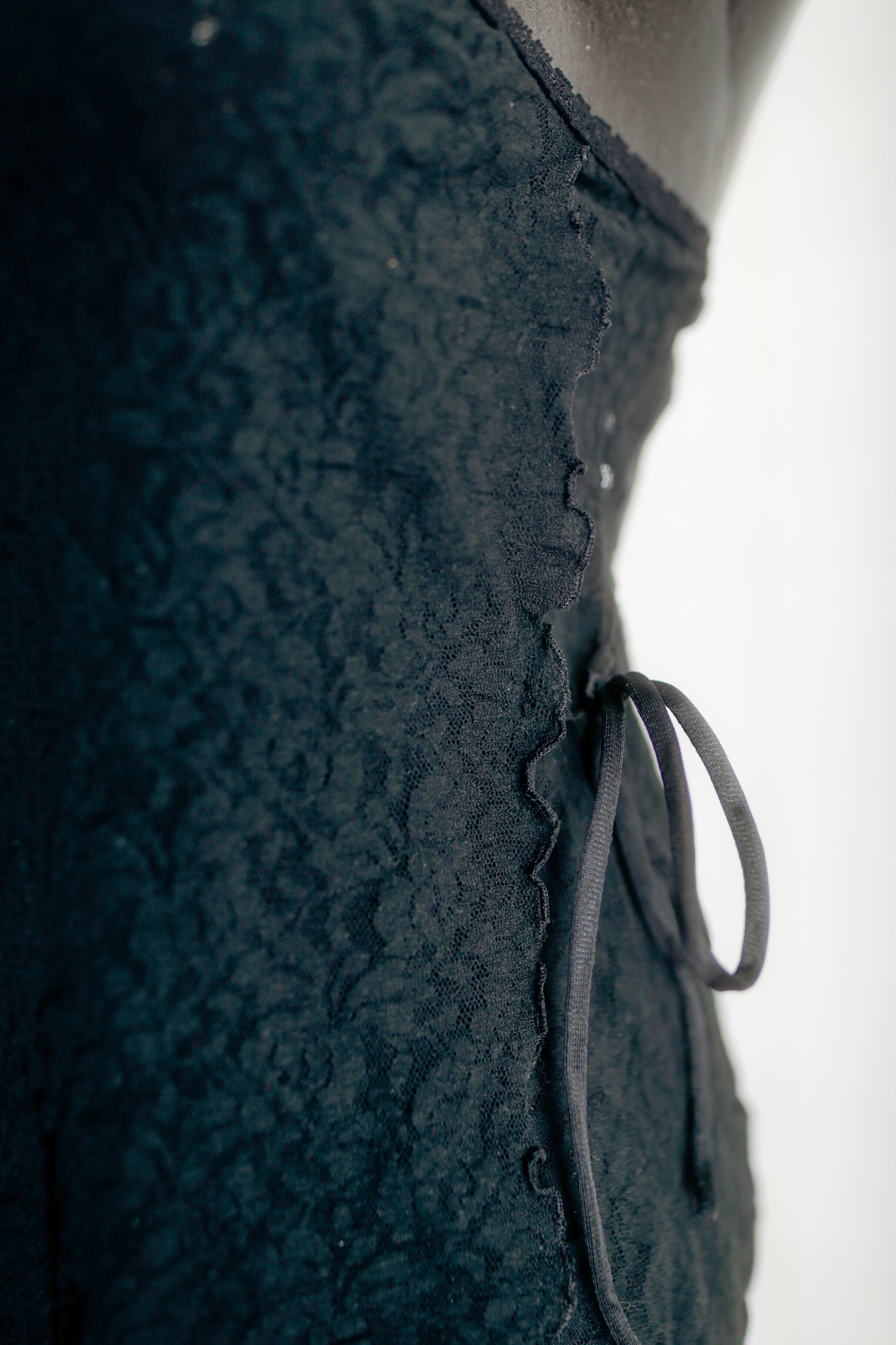 Victoria's Secret Vintage Gold Crown Unlined Lace Chemise Nightgown Lingerie Black