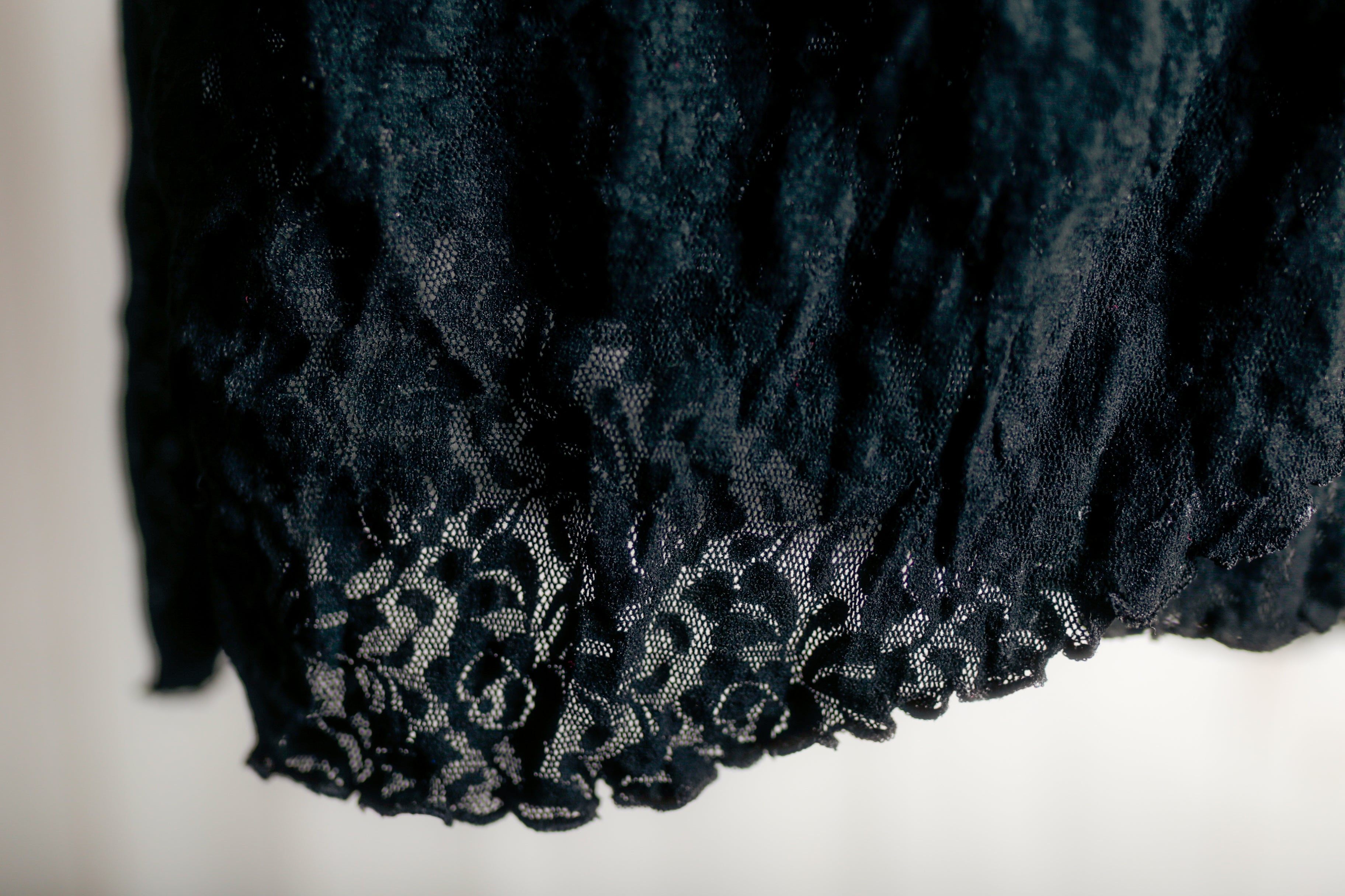 Victoria's Secret Vintage Gold Crown Unlined Lace Chemise Nightgown Lingerie Black