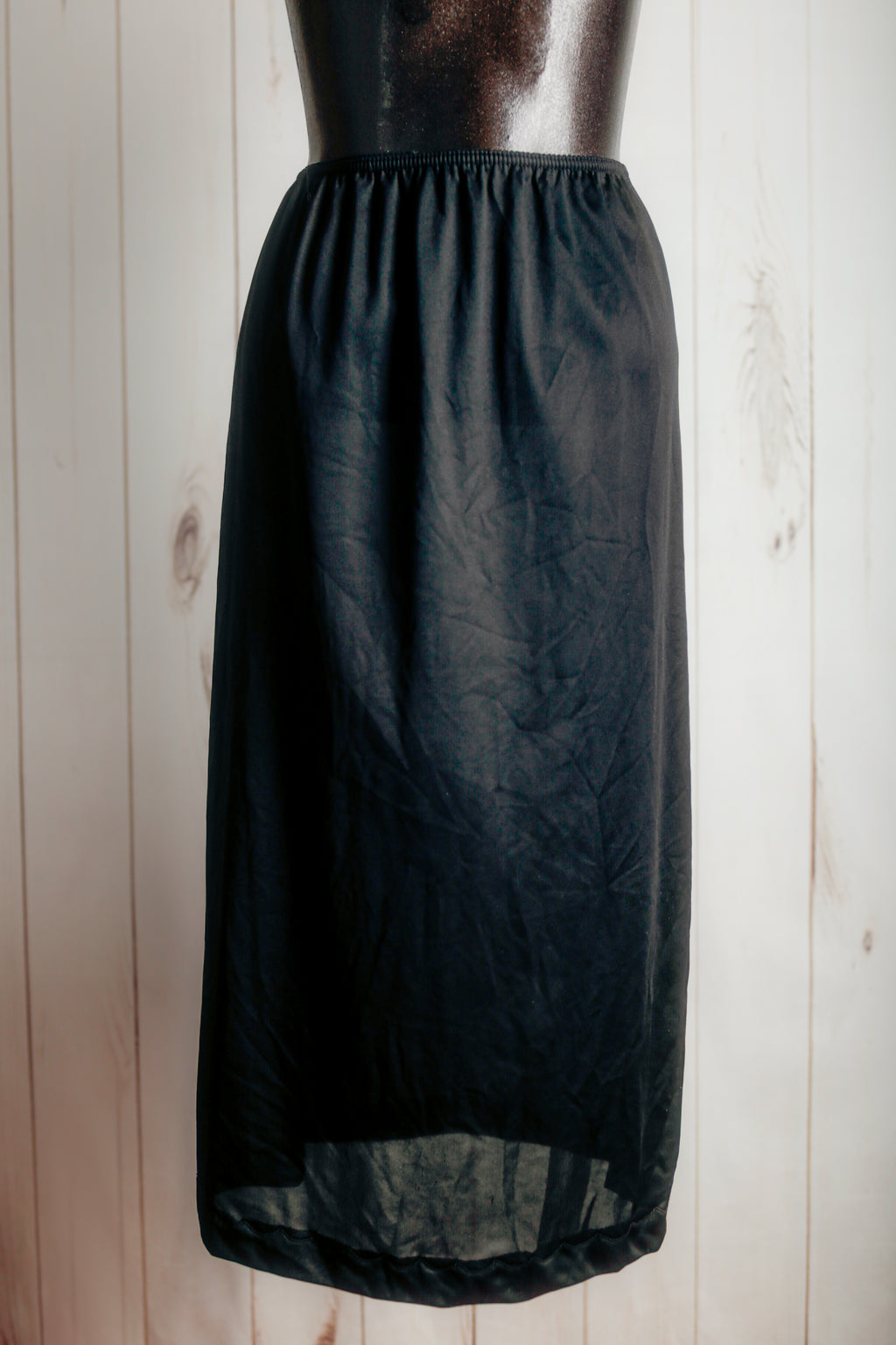 Vintage Satin Single Slit Hem Knee Half Slip Small Black