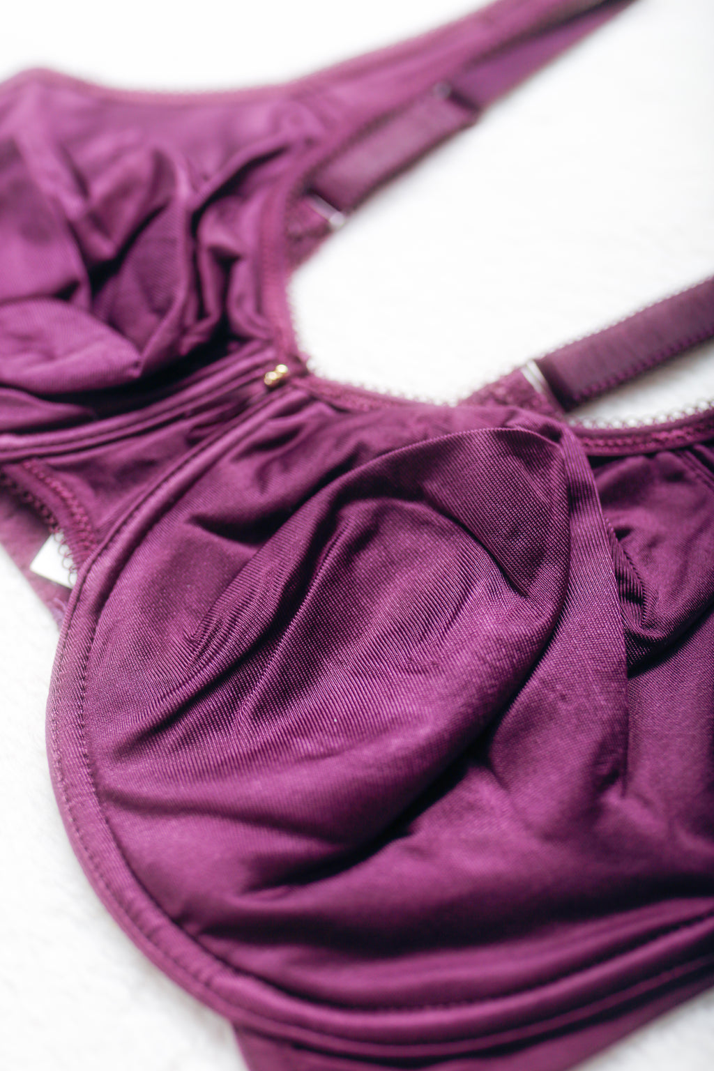 Wacoal Basic Beauty Full-figure 855192 Underwire Unpadded T-shirt Bra 36DD Purple