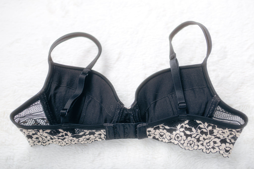Wacoal Embrace Lace 75891 Padded Push Up Bra Black Sexy Underwire 32A