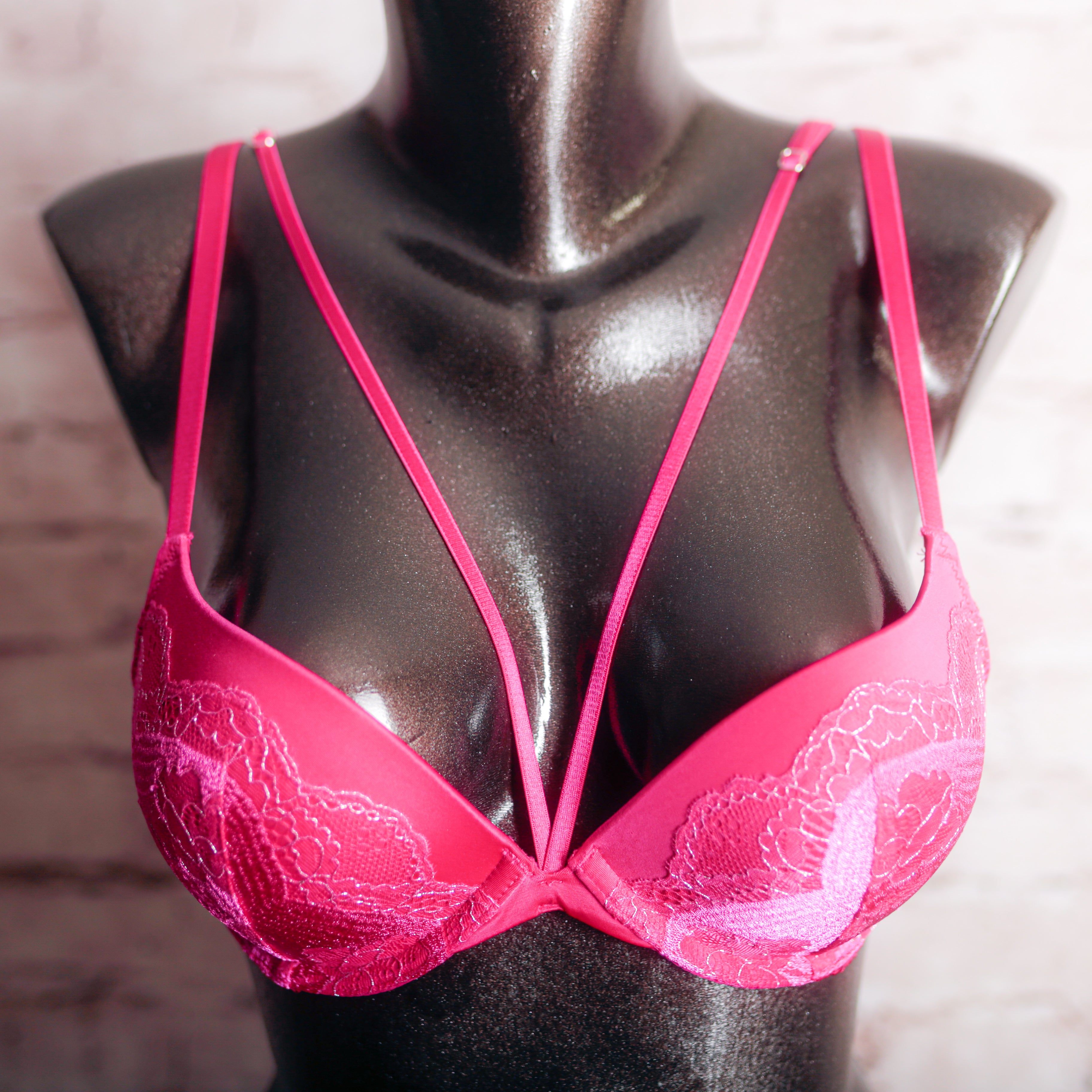 Victoria's Secret Very Sexy Push-up Strappy Demi Plunge Bra 34B Fuchsia Pink NEW