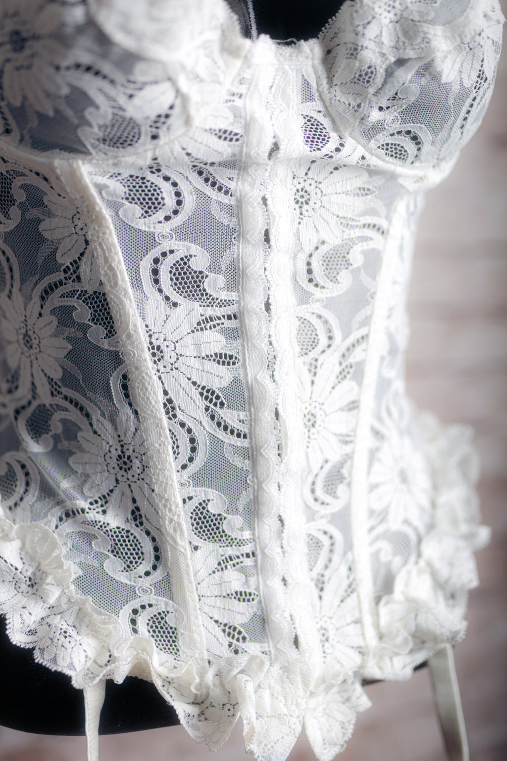 Faris Vintage Boned Unlined Sheer Lace Bustier Chemise Garter Straps Lingerie Medium White