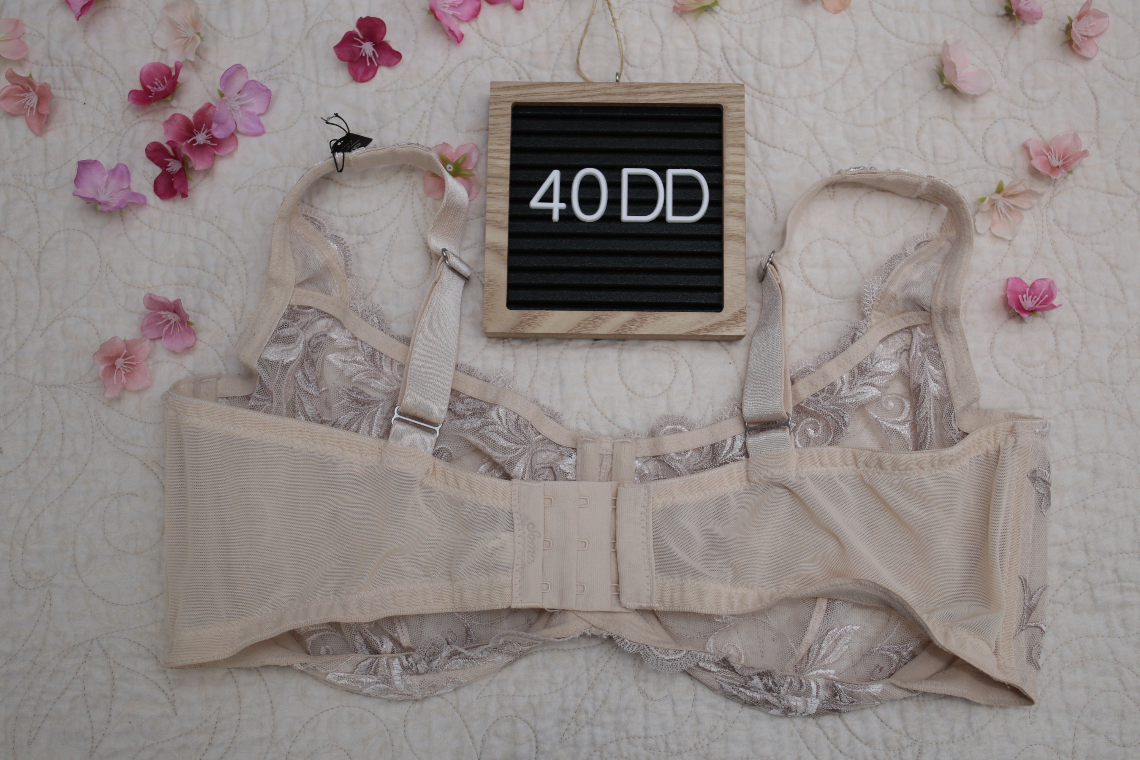 Soma 40DD Sensuous Lace Unlined Underwire Bra Beige Sheer Floral