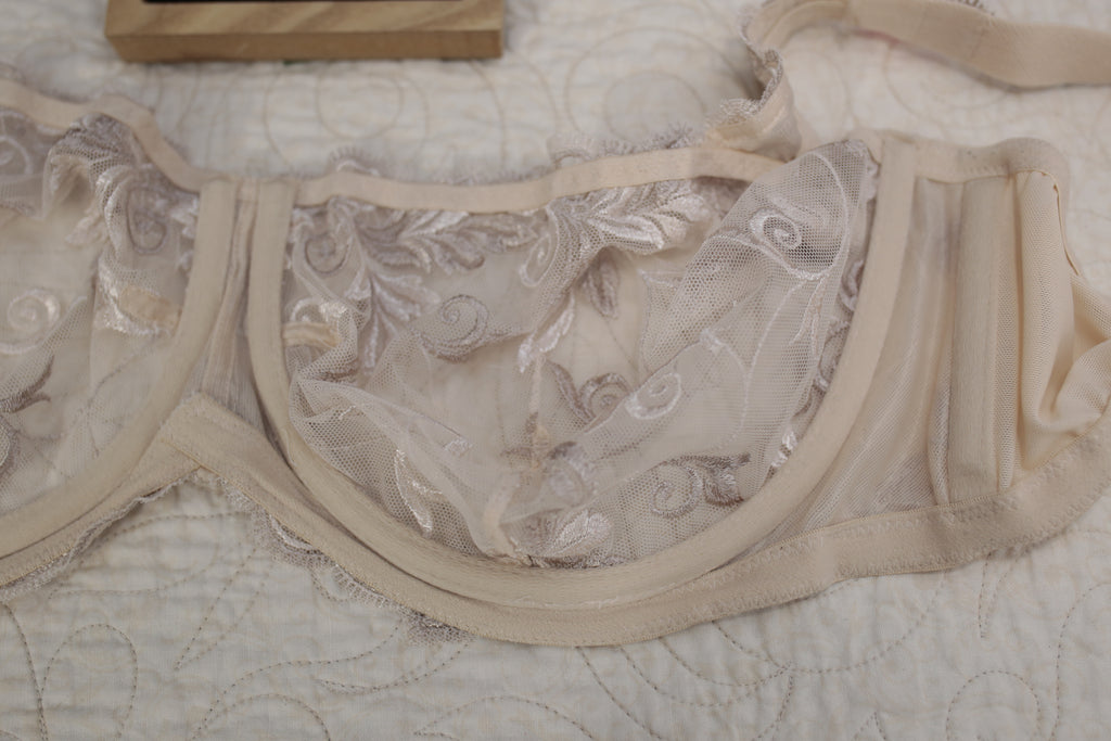 Soma 40DD Sensuous Lace Unlined Underwire Bra Beige Sheer Floral