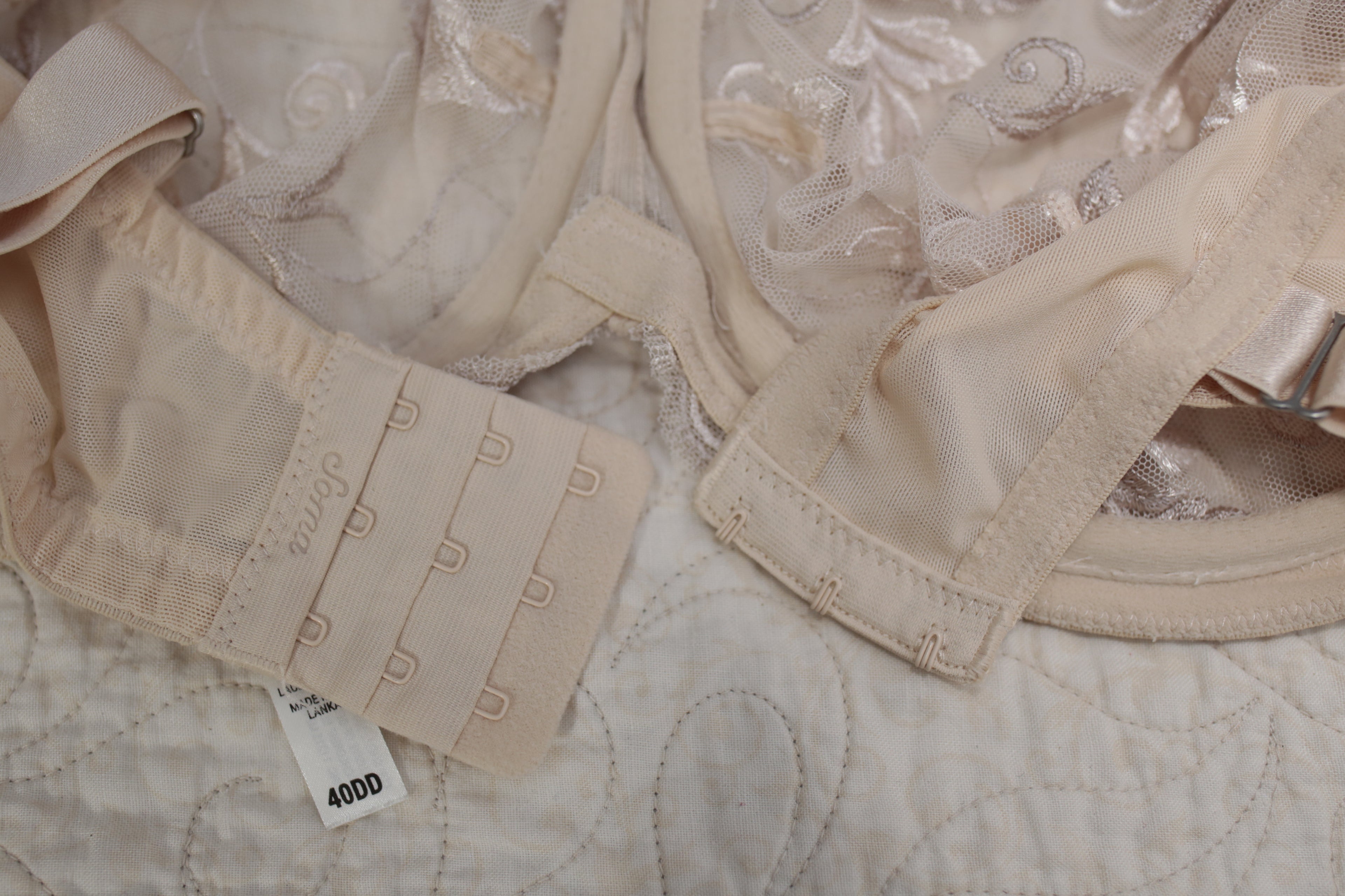 Soma 40DD Sensuous Lace Unlined Underwire Bra Beige Sheer Floral