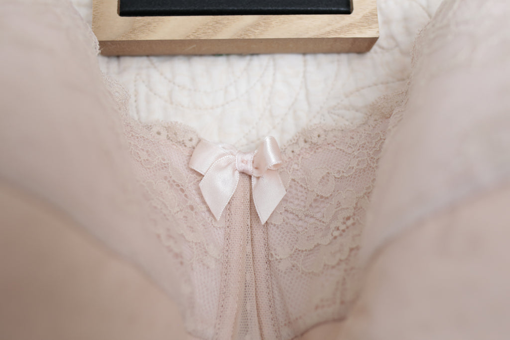 Adore Me 46DDD Unpadded Lined Seamed Underwire Bra Beige Nude