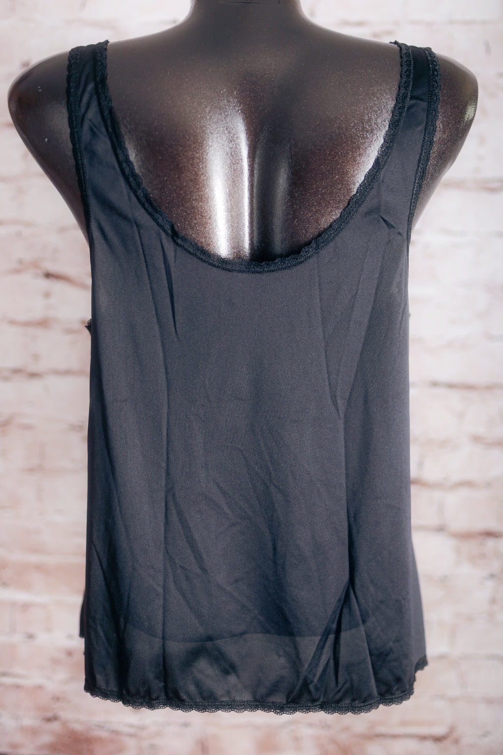 Vanity Fair Satin Glance 17-760 Vintage Cami Camisole Lingerie 38 Large Black NEW