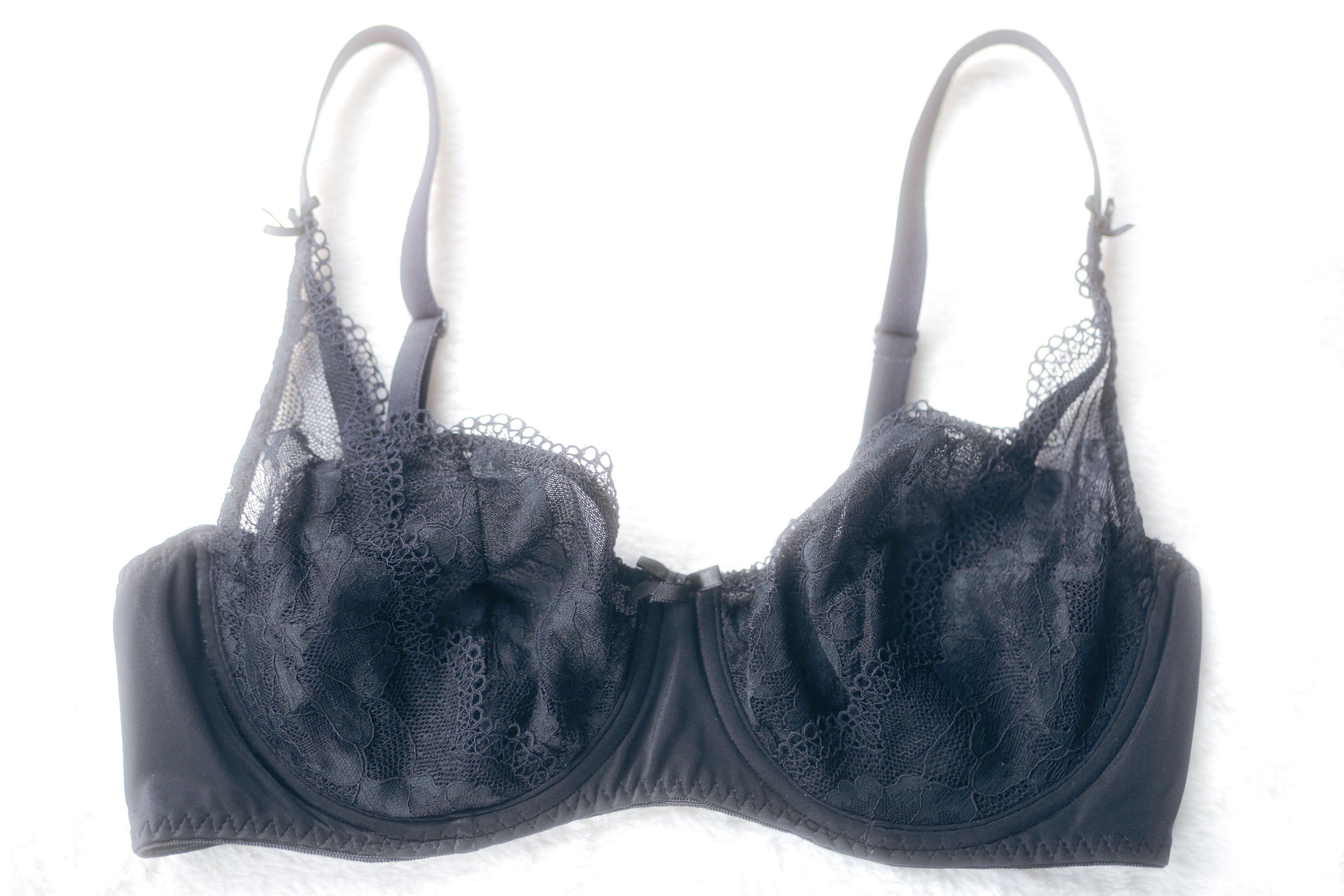Vassarette Retro Heavenly Lace 75-092 Unlined Underwire Bra Black 36C