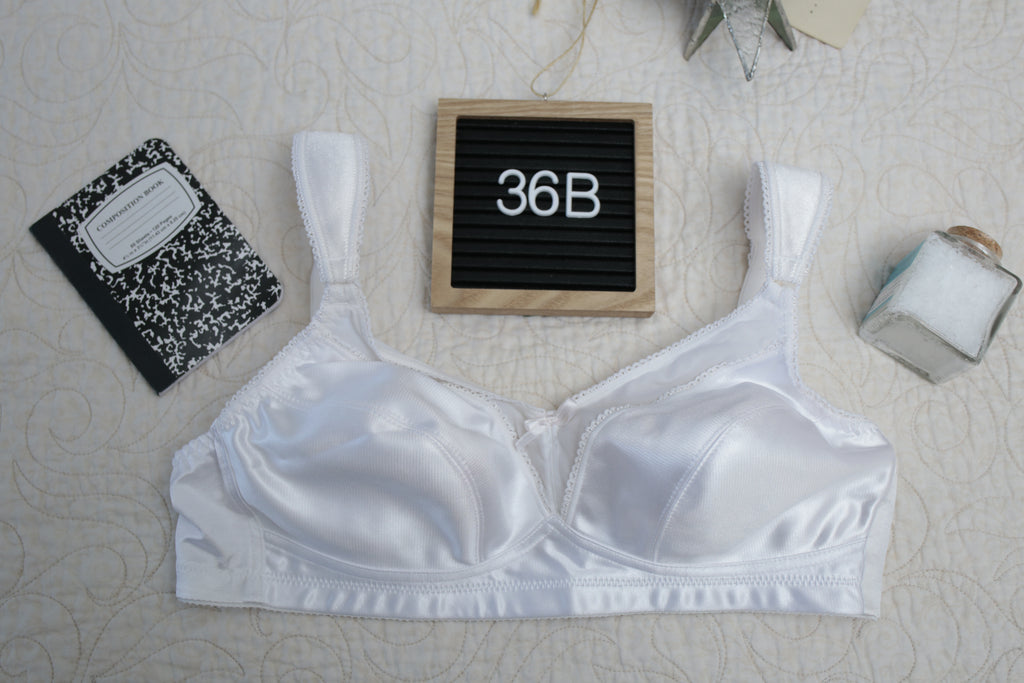 Playtex 36B Vintage 18 Hour 4377 USA-made Wireless Seamed Lined Bra White