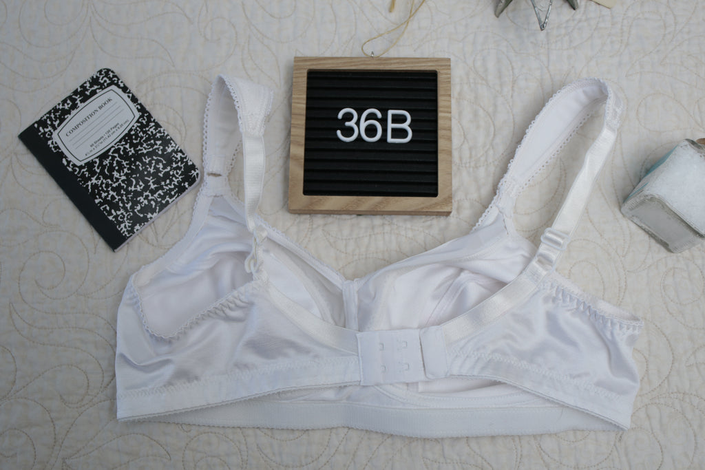 Playtex 36B Vintage 18 Hour 4377 USA-made Wireless Seamed Lined Bra White