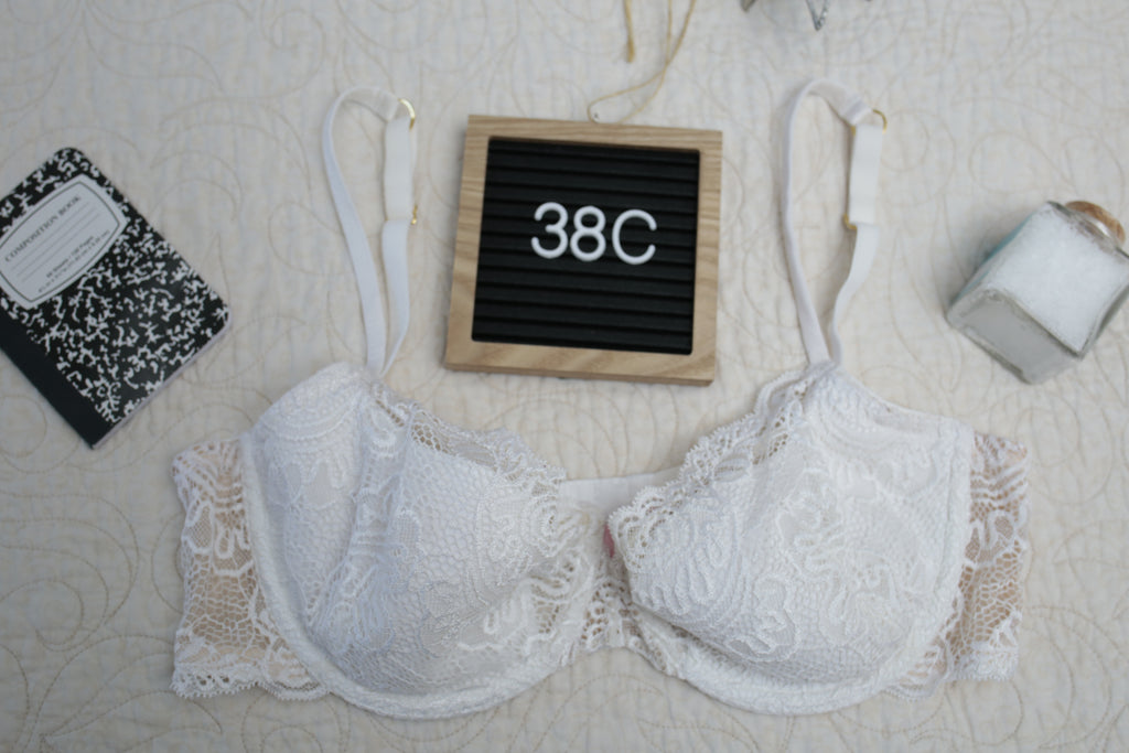 Victoria's Secret 38C Vintage Very Sexy Lined Lace Bra White Nude