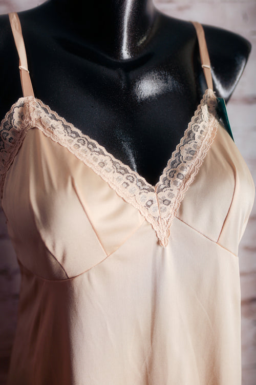 Vanity Fair Satin Lace Trim 10-103 Full Slip 36 Medium Beige NEW