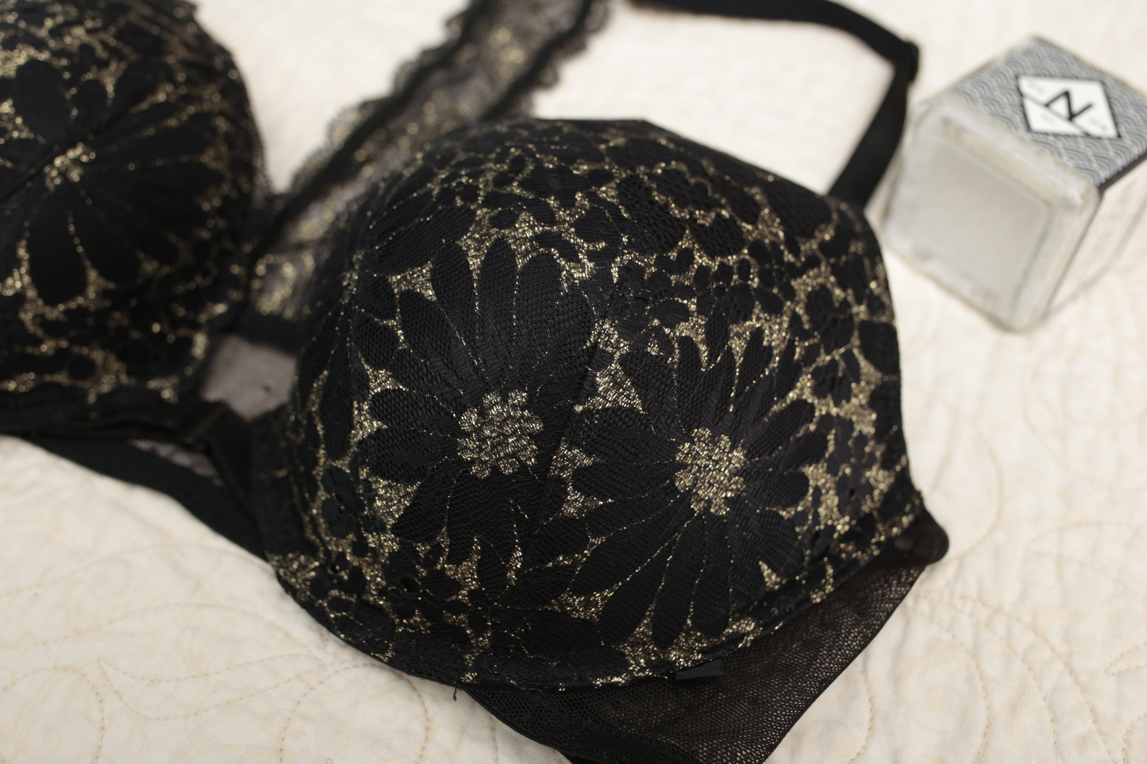 Victoria's Secret 36C Push-up Front Closure Racerback Bra Black and Gold Lace