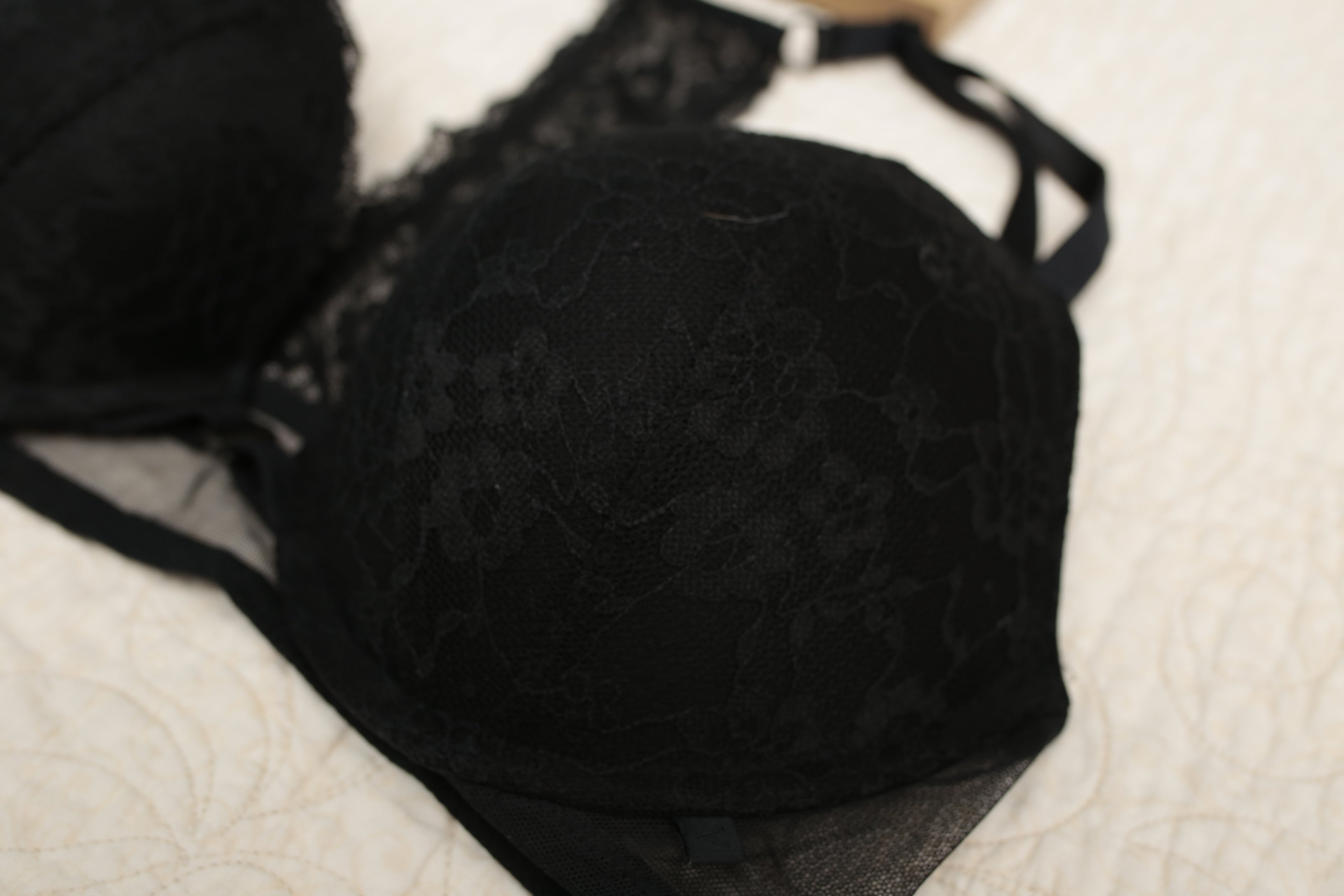 Victoria's Secret 36C Push-up Front Closure Racerback Bra Black Lace